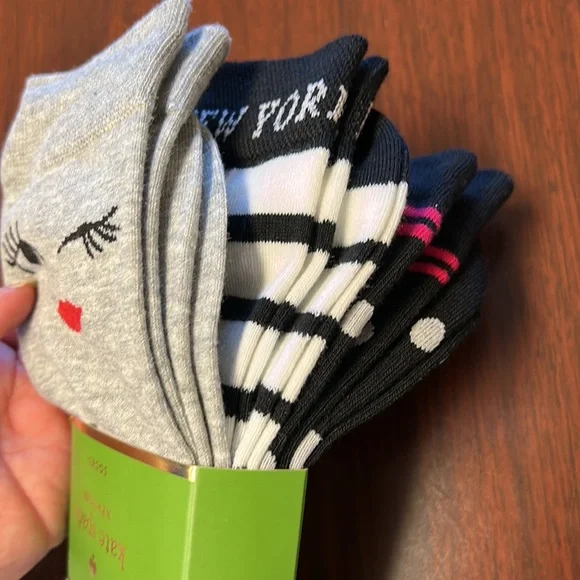🎊HP 3 Pairs KATE SPADE Gray Black WINK Polka Dot Striped Trouser Crew Socks NIP - Picture 7 of 13